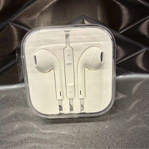 Apple Earphones Genuine 3.5mm